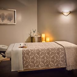 Couples treatment rooms, sauna, hot tub, steam room, body treatments
