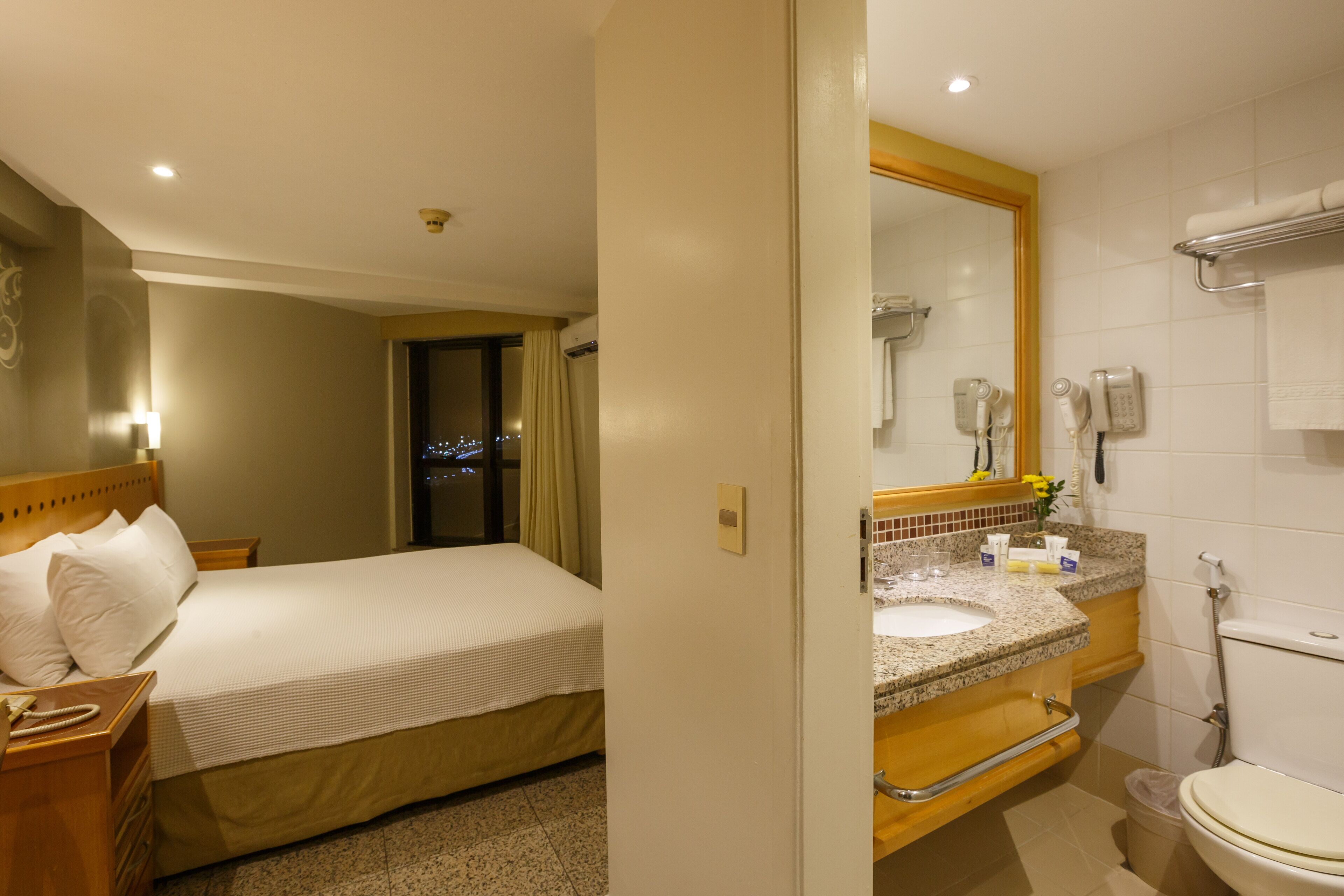 1 bedroom, minibar, in-room safe, desk