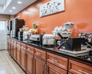 Petit-déjeuner buffet compris tous les jours