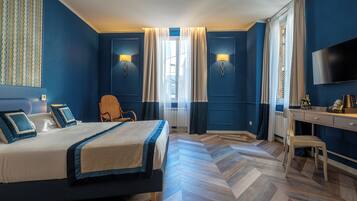 Junior Room | Down duvets, minibar, in-room safe, desk