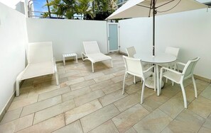 Premium Studio, 2 Double Beds, Terrace (Lanai)