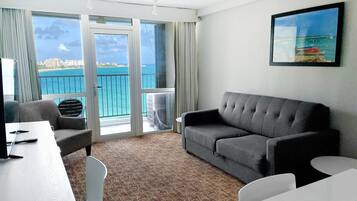 One Bedroom Suite Ocean View | Vista dalla camera