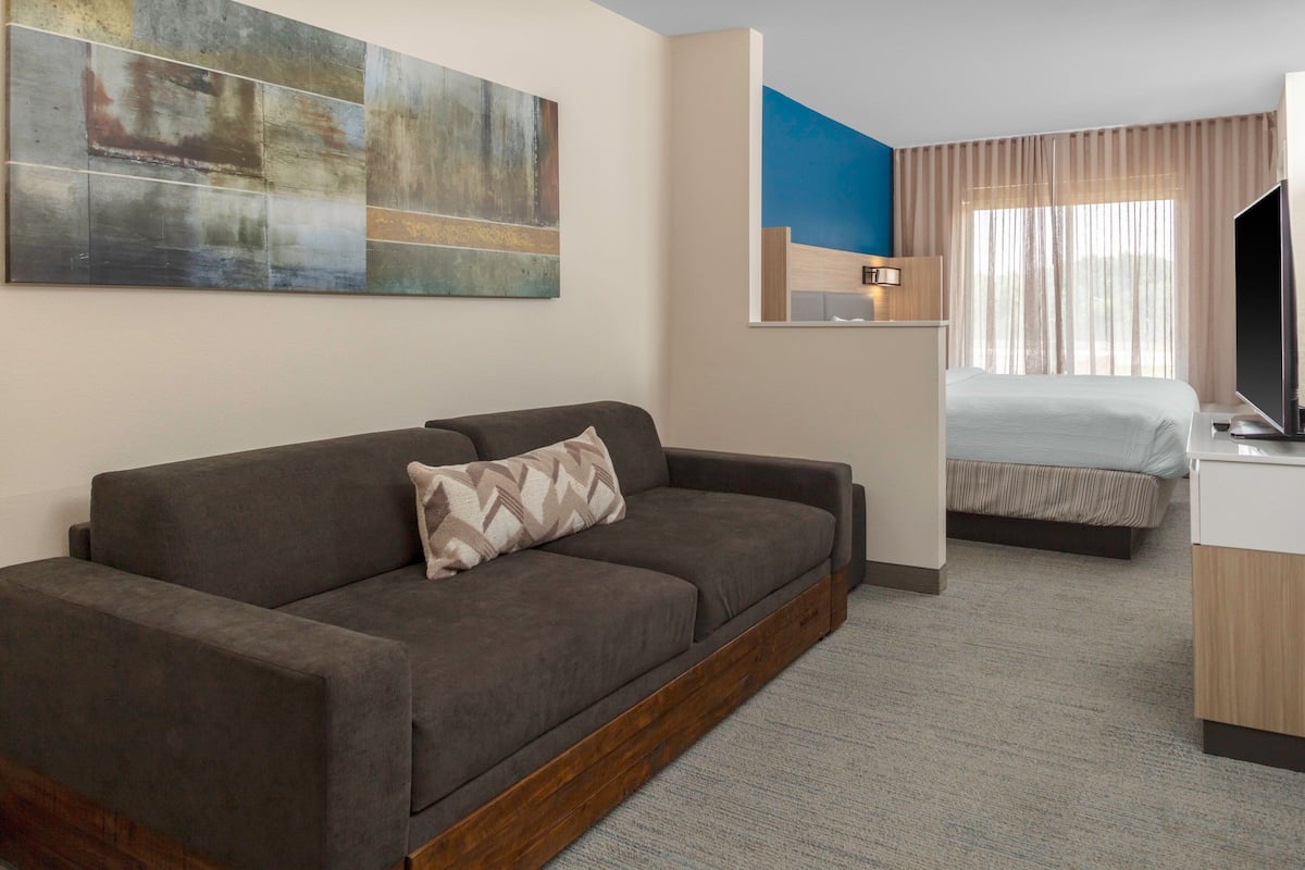 In-room safe, desk, laptop workspace, blackout drapes