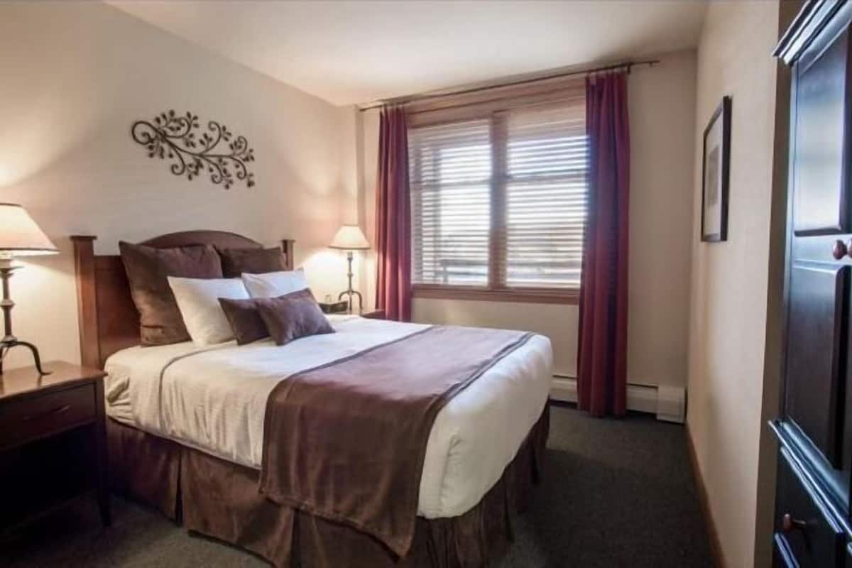 Literie de qualité supérieure, décoration personnalisée