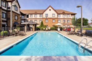 Seasonal outdoor pool