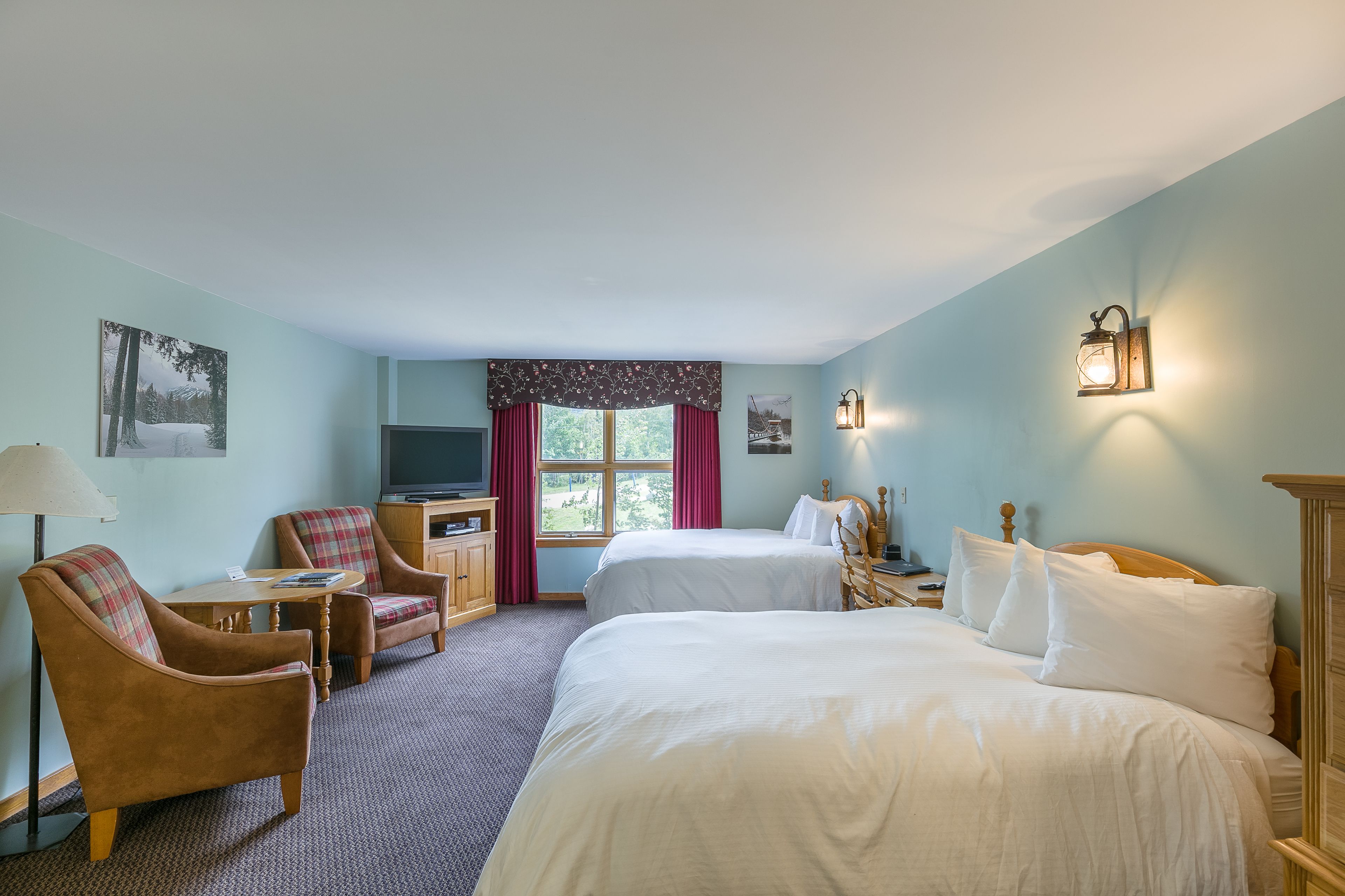 premium bedding, pillow-top beds, free wifi, bed sheets