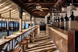 16 Restaurants, Frühstück, Mittagessen, Abendessen, internationale Küche