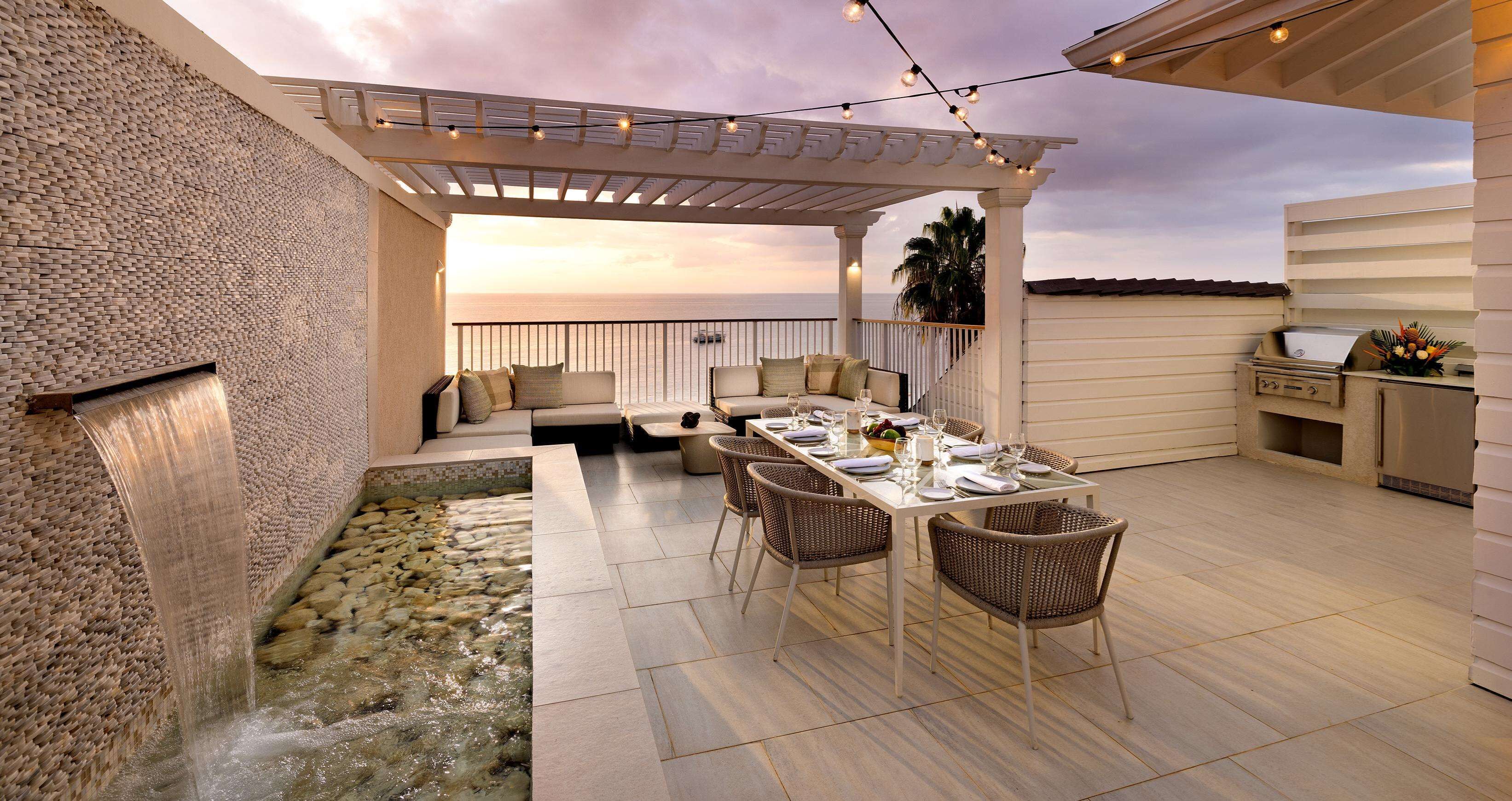 Ropa de cama hipoalergénica y minibar 