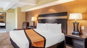 Standard Room, 1 King Bed, Non Smoking, Jetted Tub