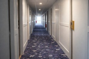 Interior - Geographotel Paris - Roissy CDG Airport (Le Mesnil-Amelot)