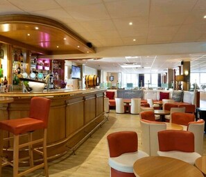 Daily buffet breakfast (EUR 11.9 per person)