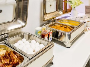 Daily continental breakfast for a fee