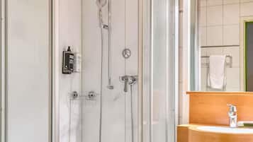 Standard Room, 1 Single Bed | In-room safe, desk, free WiFi, bed sheets