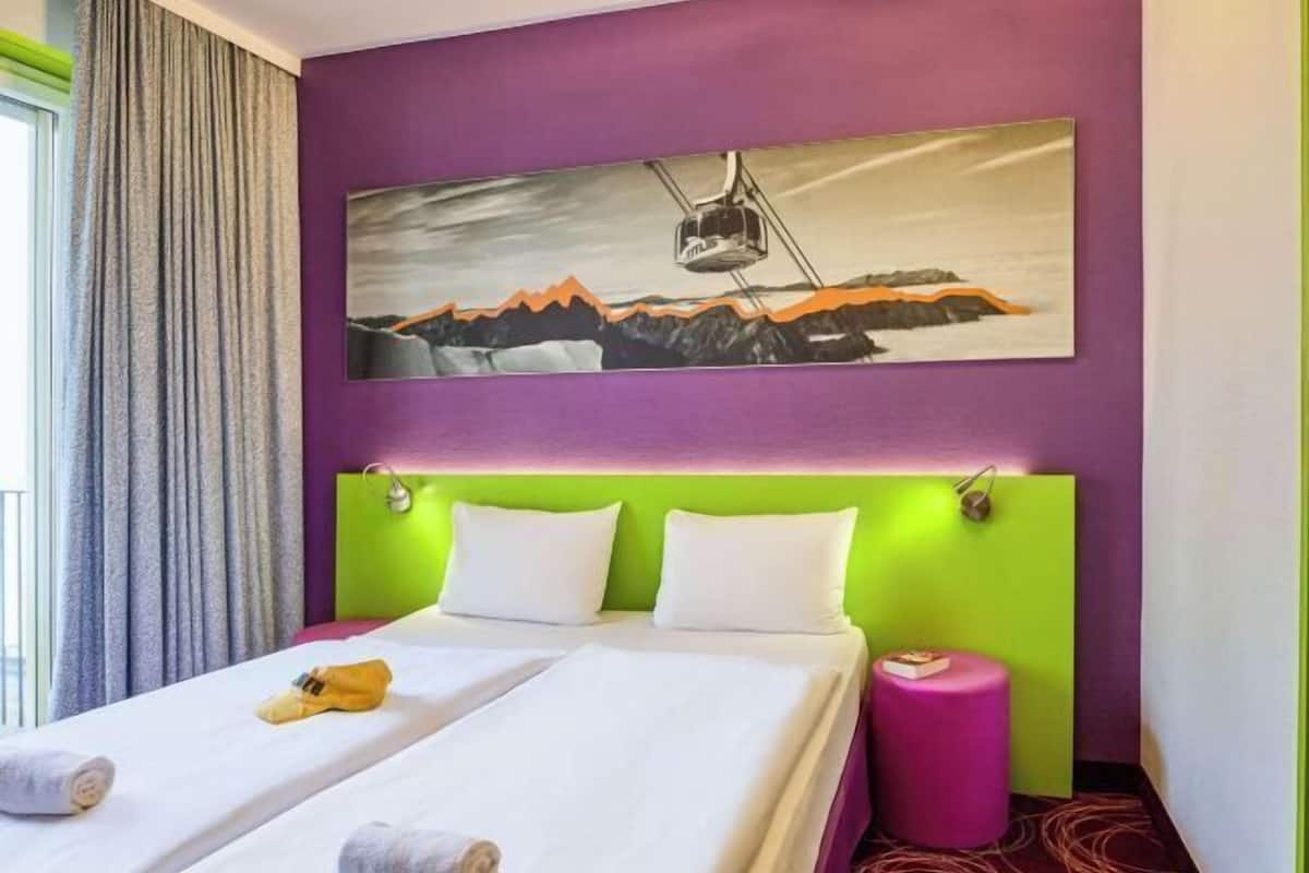 Una cassaforte in camera, una scrivania, Wi-Fi gratuito, lenzuola