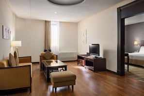 Minibar, in-room safe, individually furnished, desk