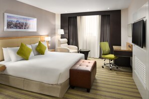 Minibar, in-room safe, individually furnished, desk - Mena Andalusia Riyadh (Riyadh)