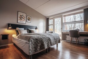 Superior Double or Twin Room, 1 Bedroom, Park View | Hypo-allergenic bedding, pillowtop beds, desk, laptop workspace - Arnbjerg Pavillonen (Varde)