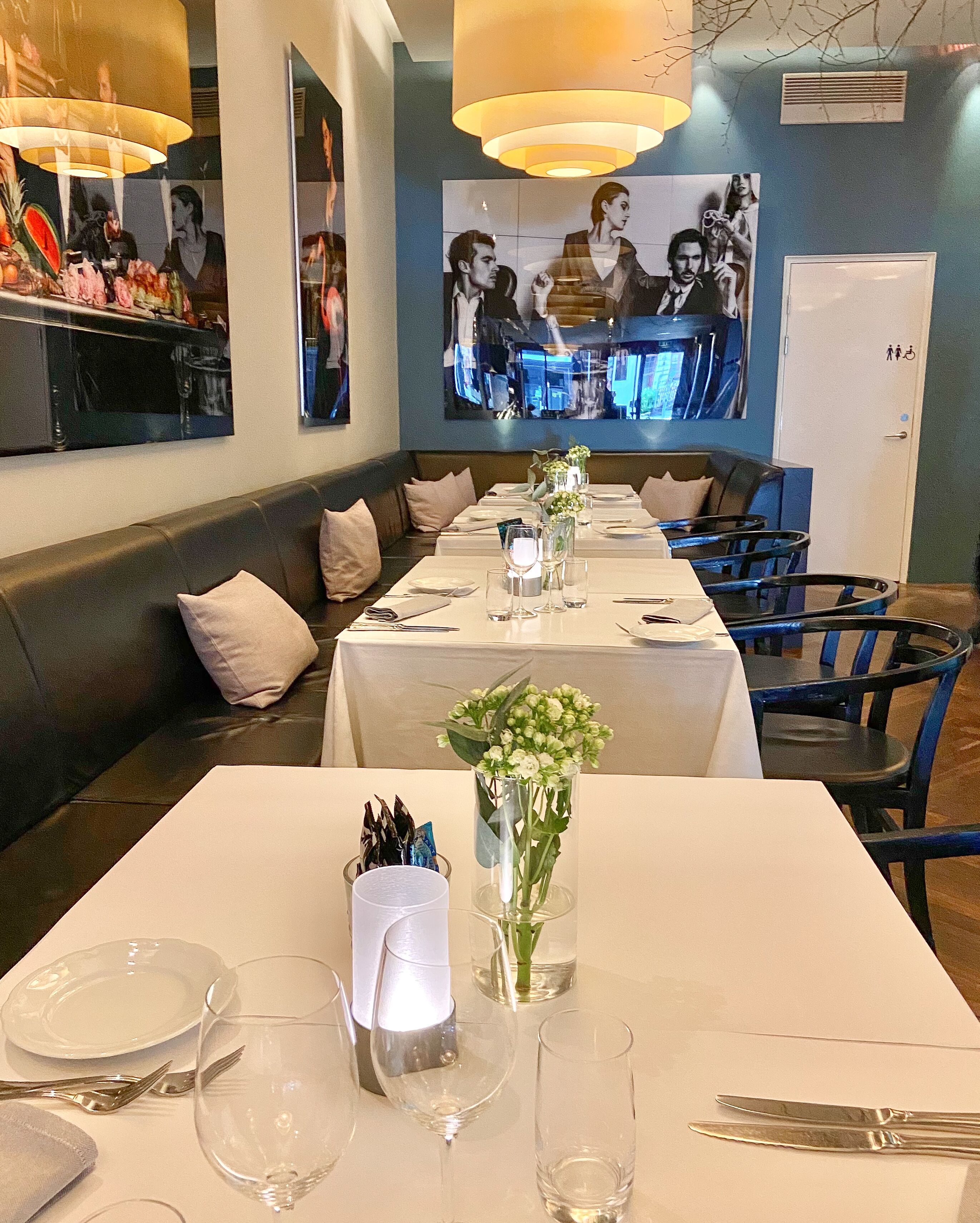 lunch and dinner served, fusion cuisine