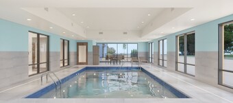 Holiday Inn Express and Suites Oklahoma City Northwest by IHG