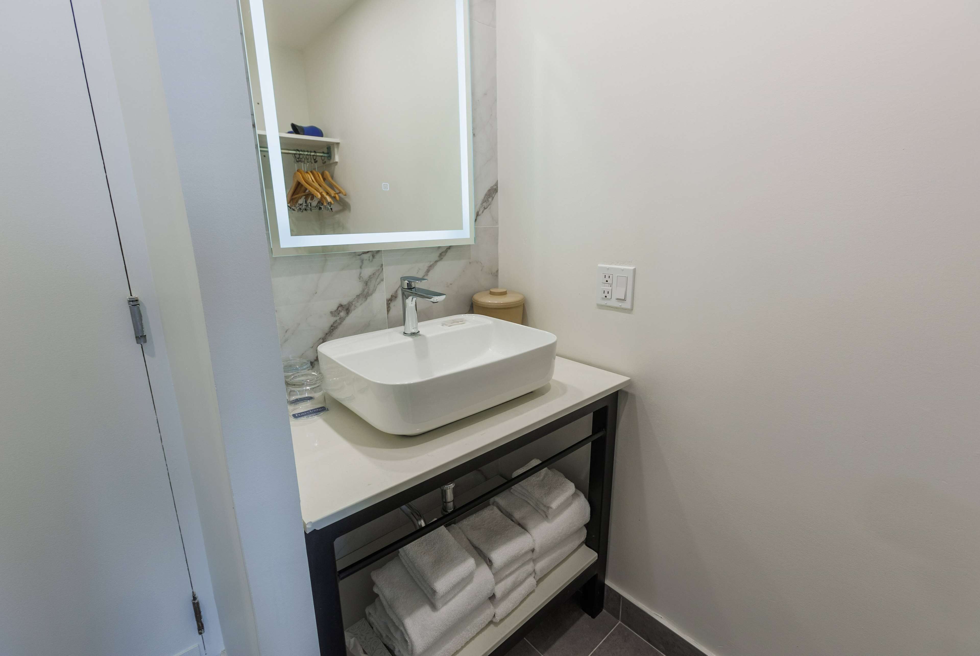 deluxe room, 2 double beds, non smoking (shower only) | bathroom | combined shower/bathtub, eco-friendly toiletries, hair dryer, towels