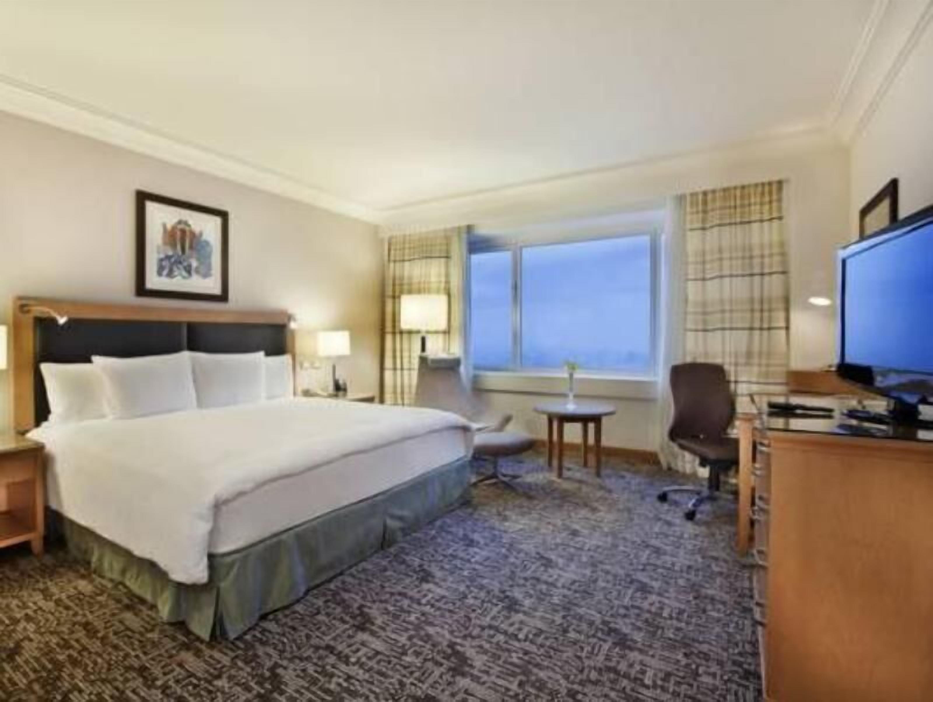Minibar, in-room safe, desk, laptop workspace