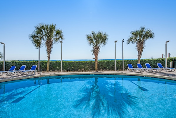 2 outdoor pools, sun loungers