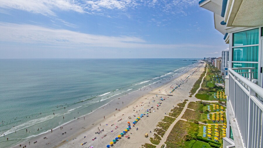 Carolinian Beach Resort by Vacasa