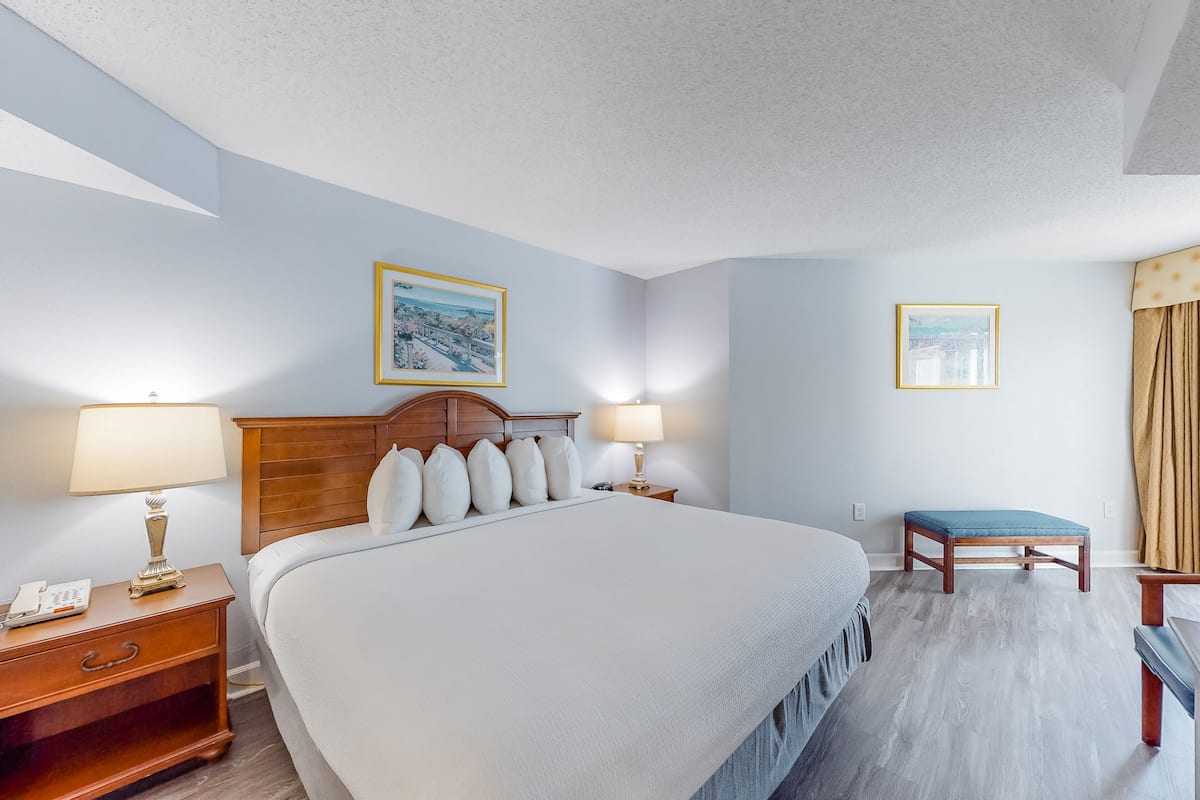 Condo, 1 Bedroom | In-room safe, individually decorated, individually furnished