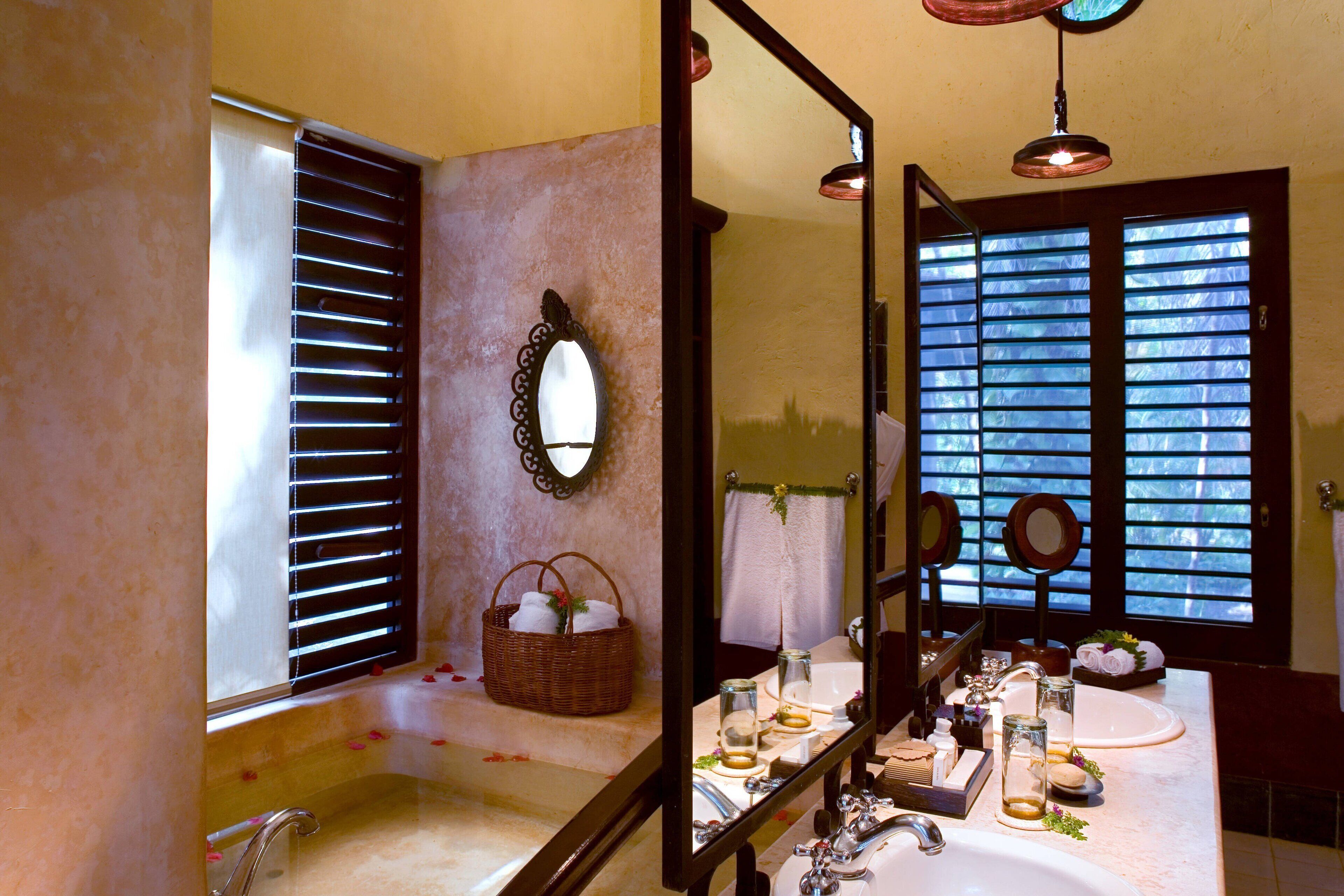 separate bathtub and shower, free toiletries, hair dryer, bathrobes