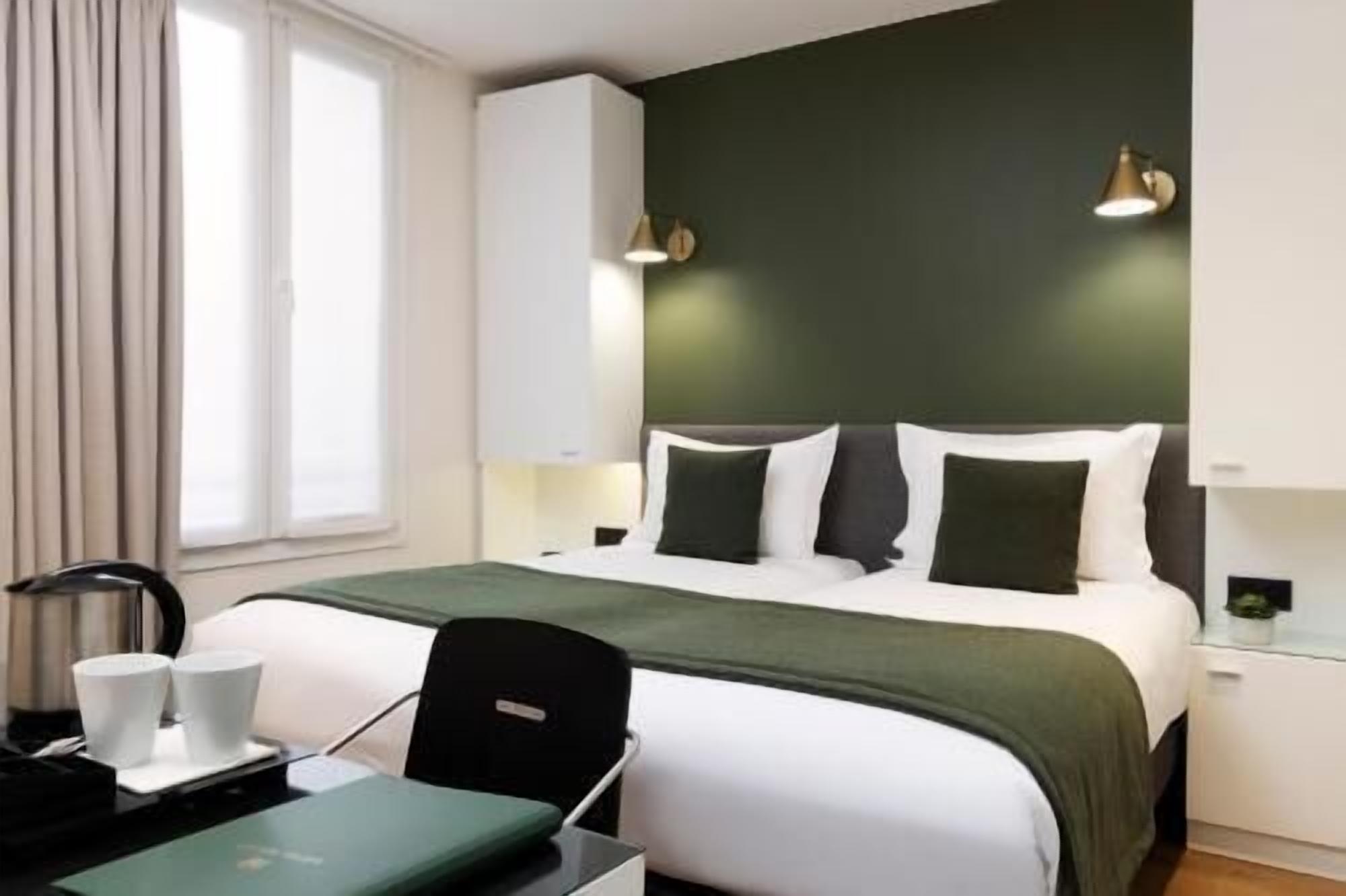 Caixa forta a l'habitació, escriptori i habitacions insonoritzades 