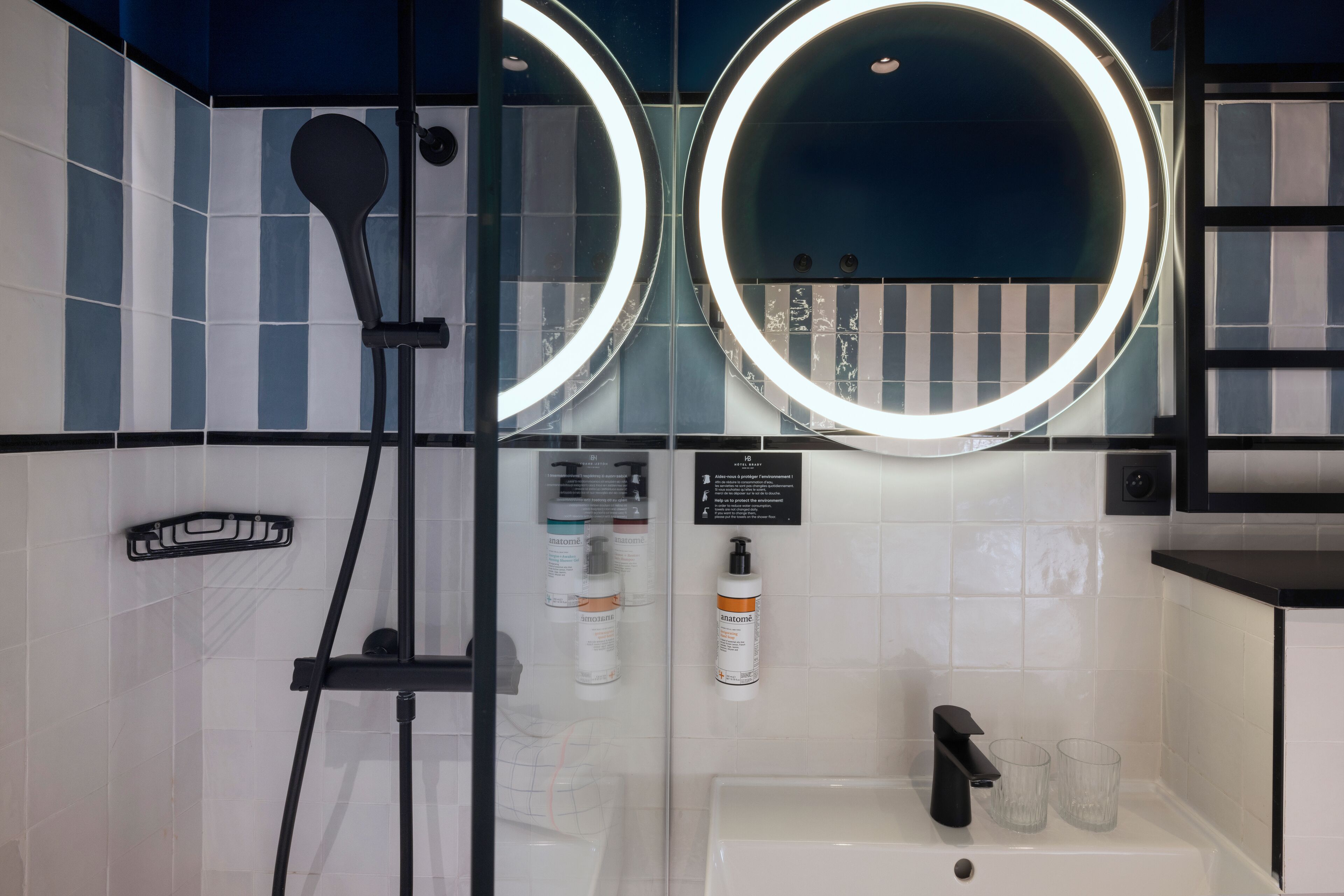 classic double room | bathroom | shower, hair dryer, towels