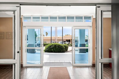 Comfort Suites New Orleans East