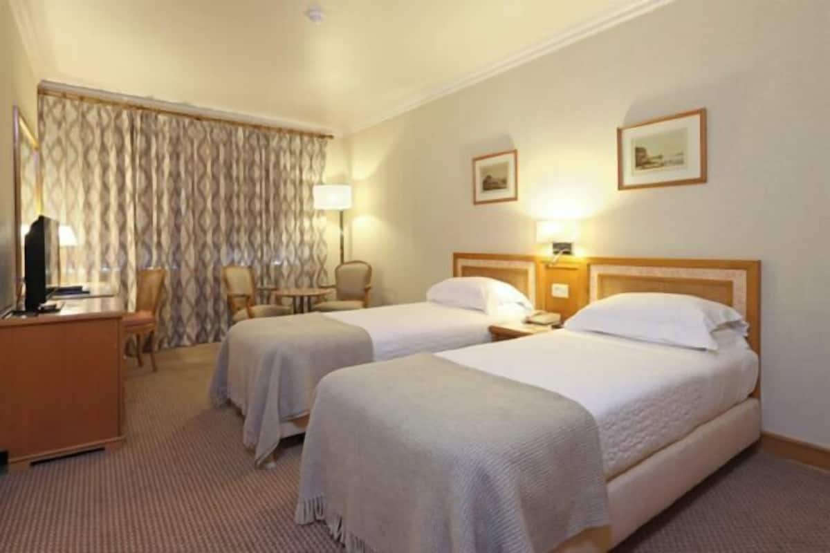 Minibar, in-room safe, desk, blackout curtains