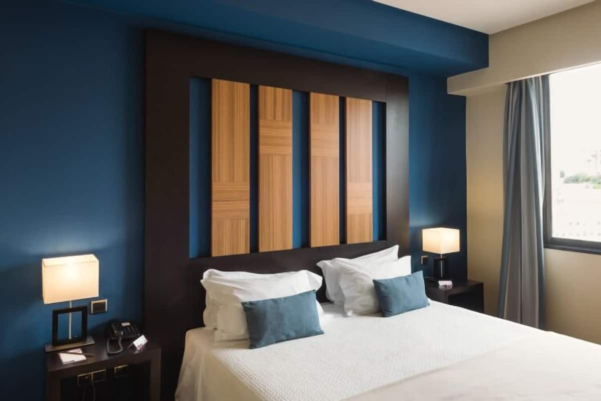 Hypo-allergenic bedding available, minibar, in-room safe, desk
