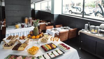 Daily buffet breakfast (EUR 19.90 per person)