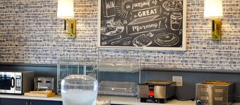 AmericInn by Wyndham Clear Lake