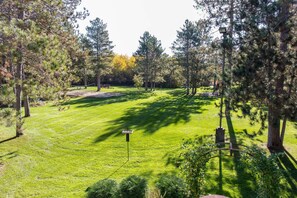 Superior Suite, 1 Bedroom, 2 Queen Beds, Fireplace, Balcony, Non Smoking | Außenbereich