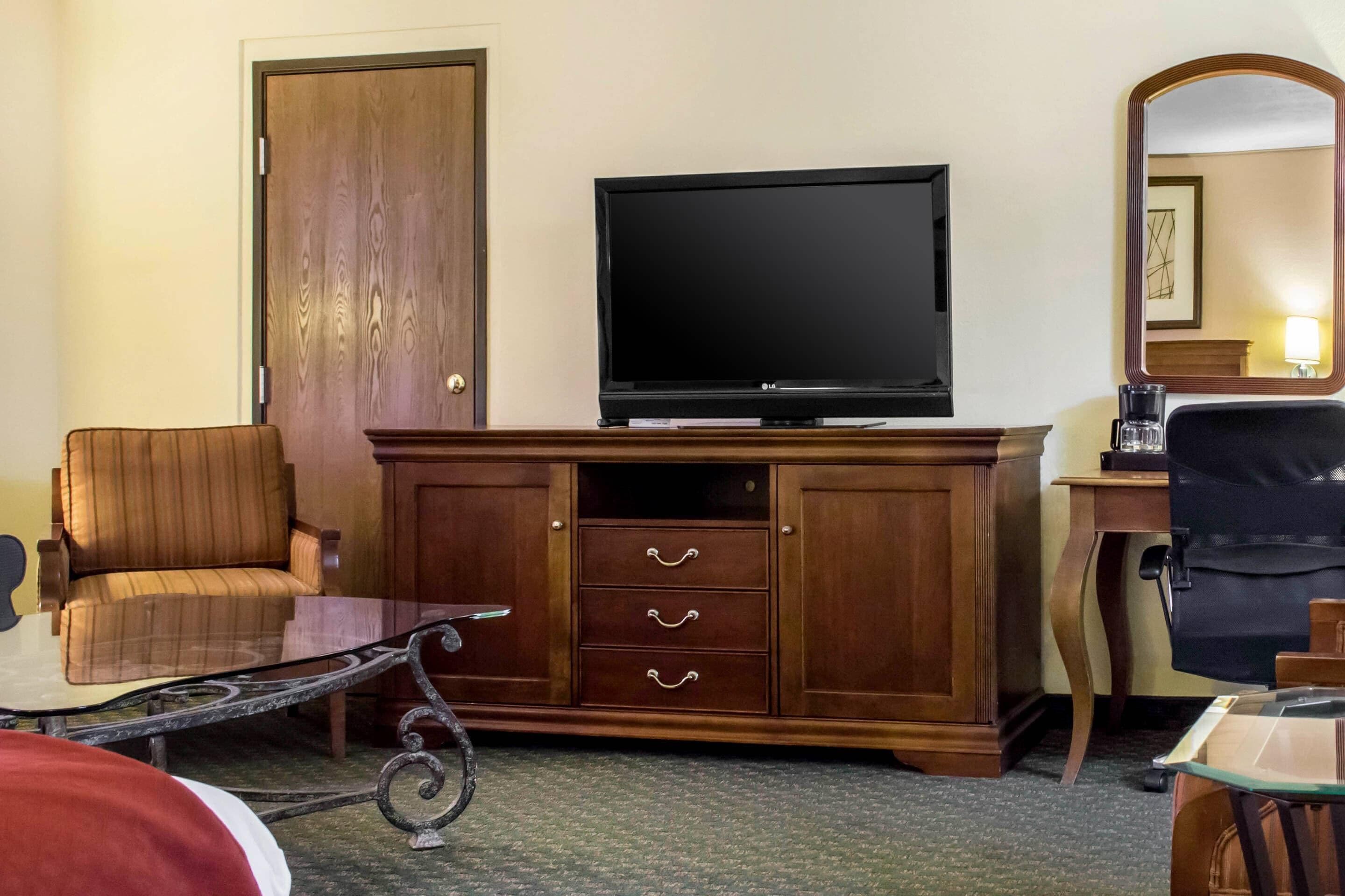 Premium bedding, desk, blackout curtains, iron/ironing board
