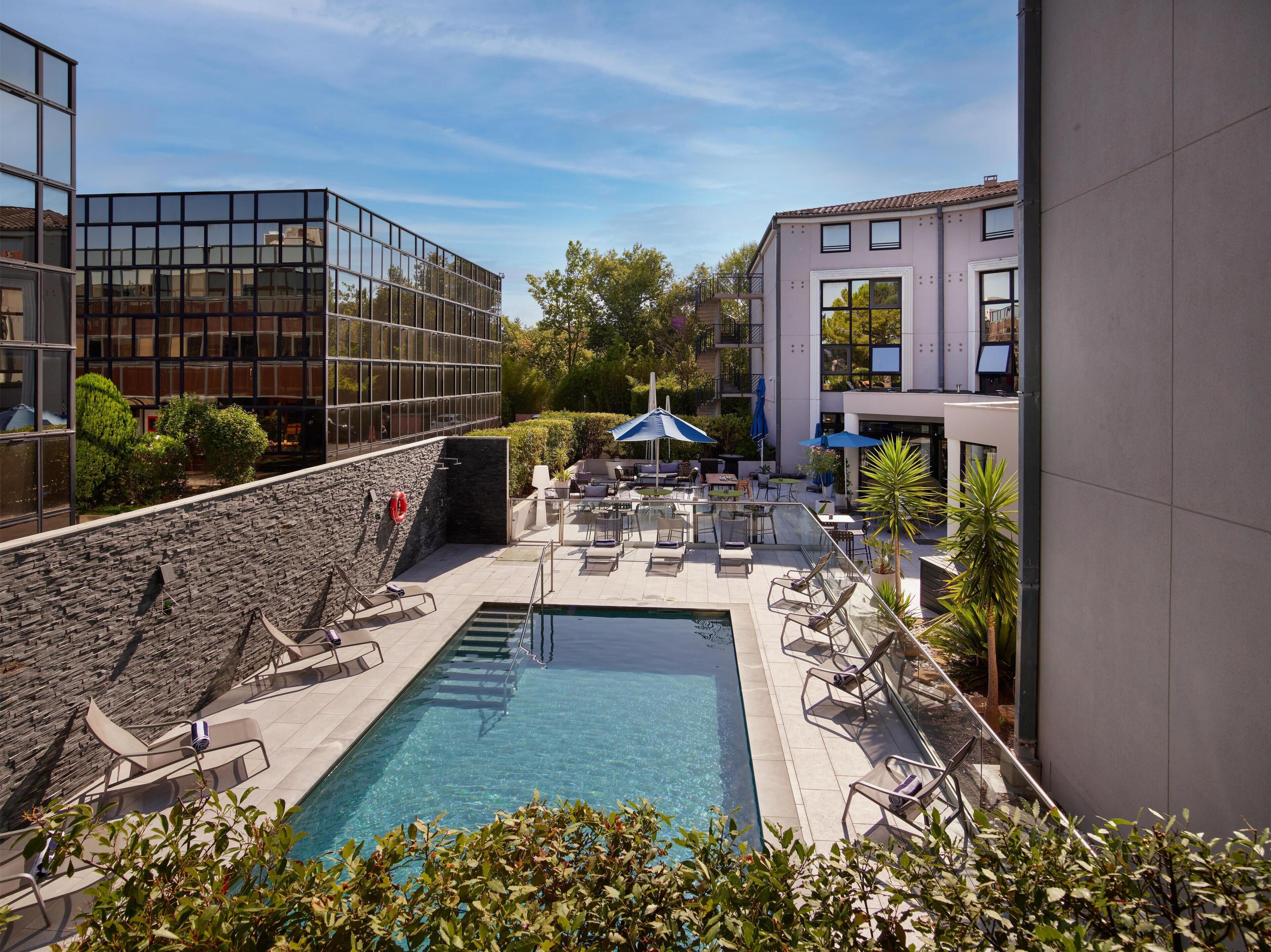 Seasonal outdoor pool