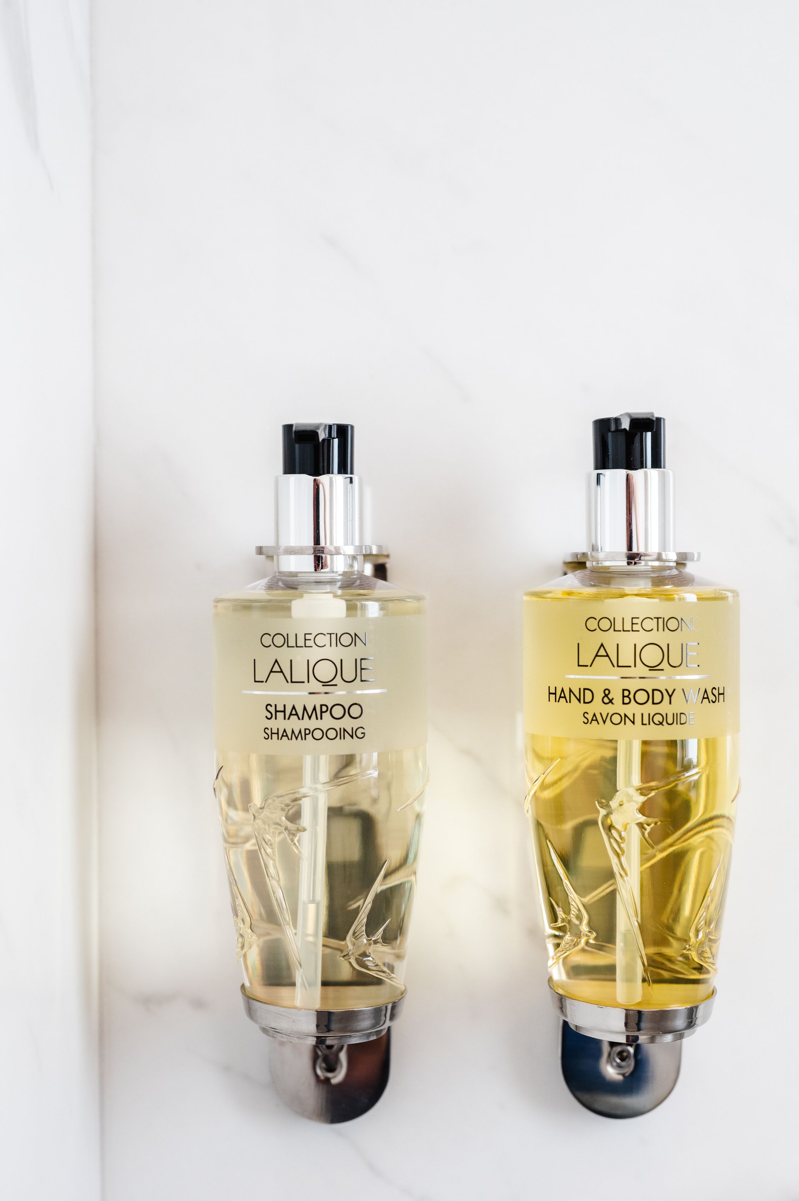 shower, rainfall showerhead, free toiletries, hair dryer