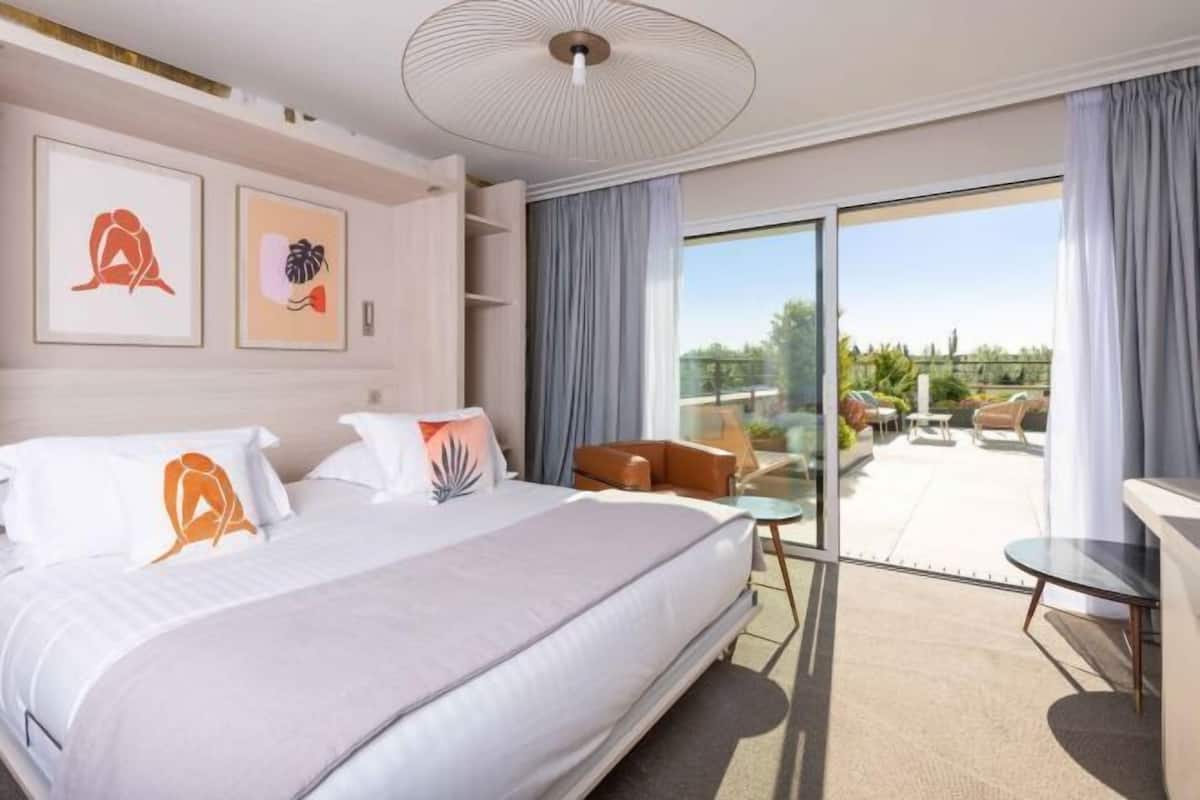 1 habitación, minibar, caja de seguridad en la habitación y escritorio
