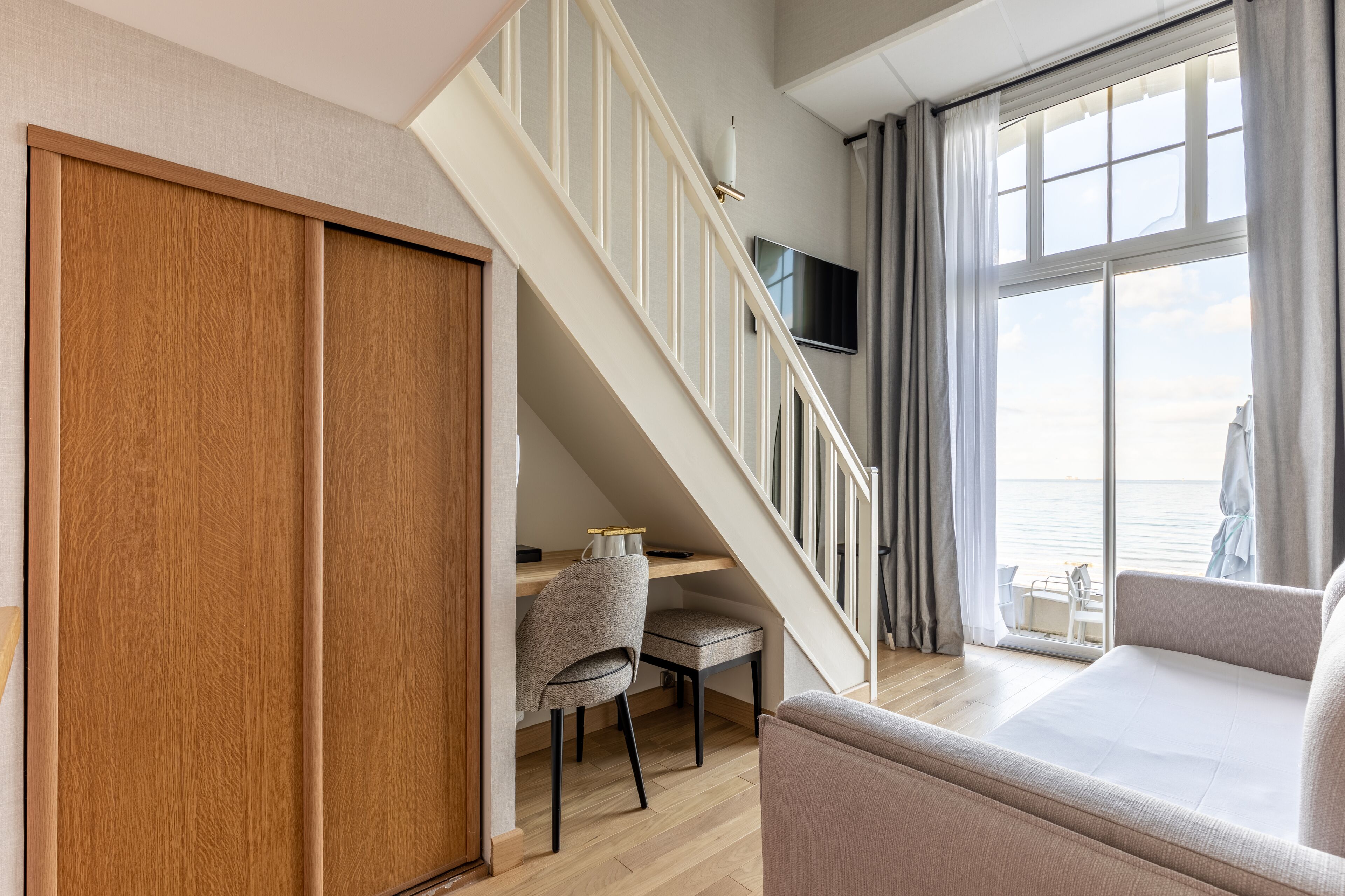 duplex, sea view (for 4) | 1 bedroom, desk, blackout curtains, soundproofing