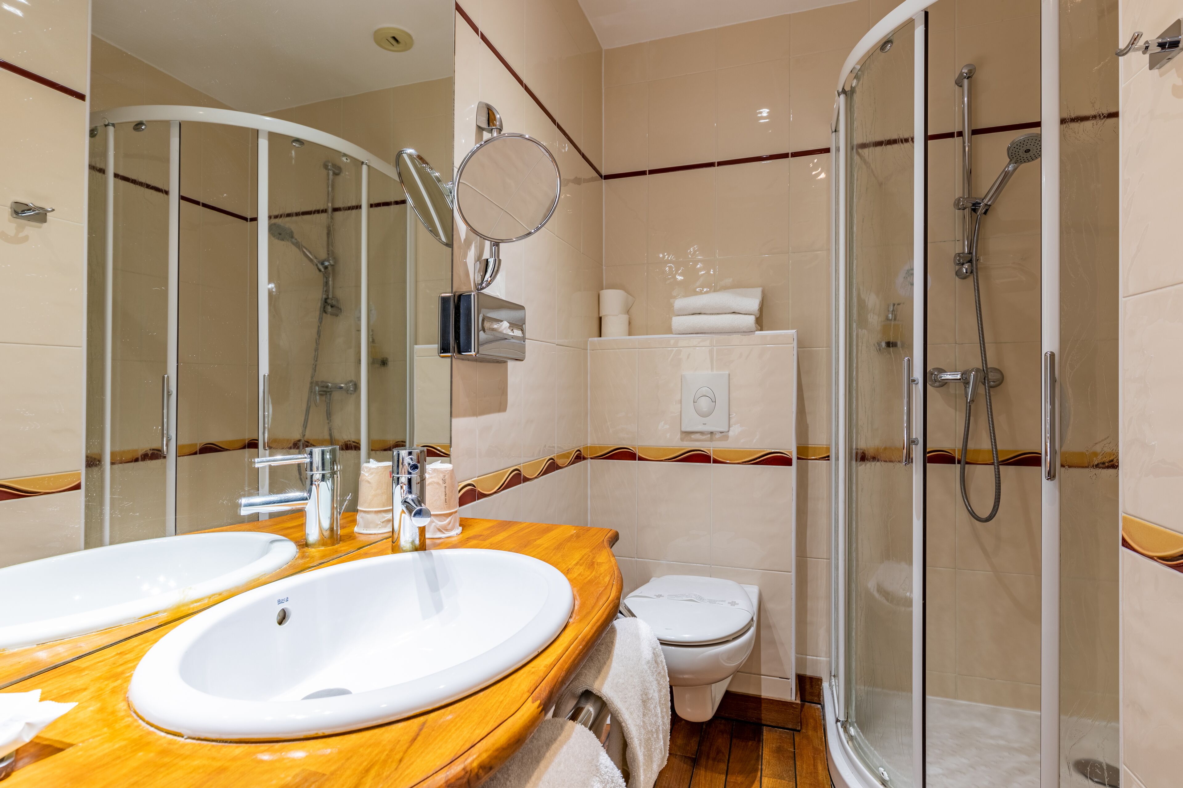 double or twin room, courtyard view (no sea view) | bathroom | eco-friendly toiletries, hair dryer, towels