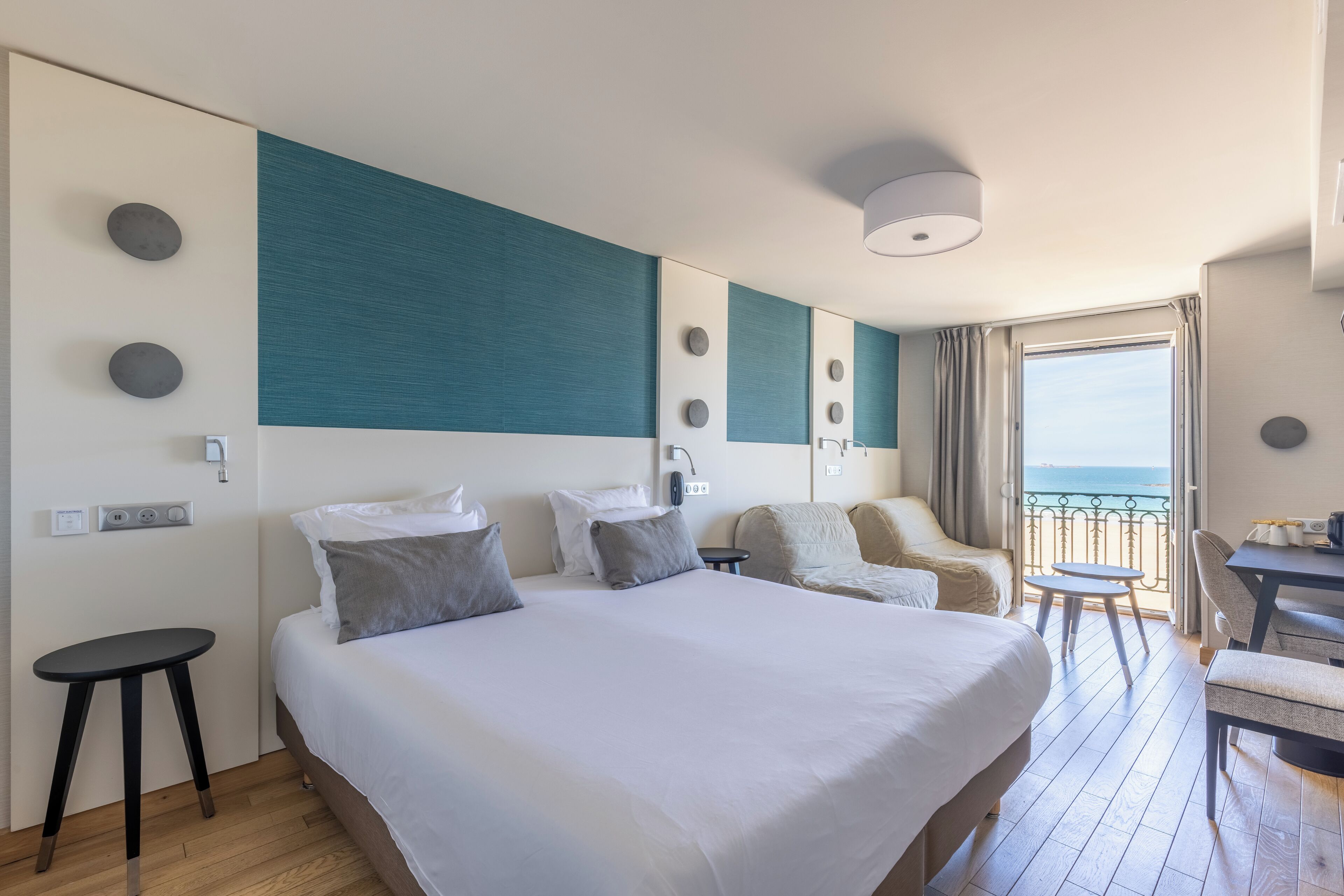 Chambre Familiale pour 4, vue mer | Bureau, rideaux occultants, chambres insonorisées