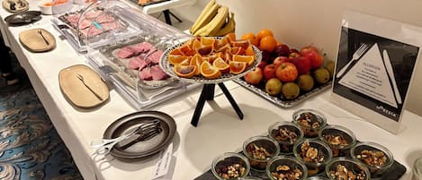 Free daily buffet breakfast