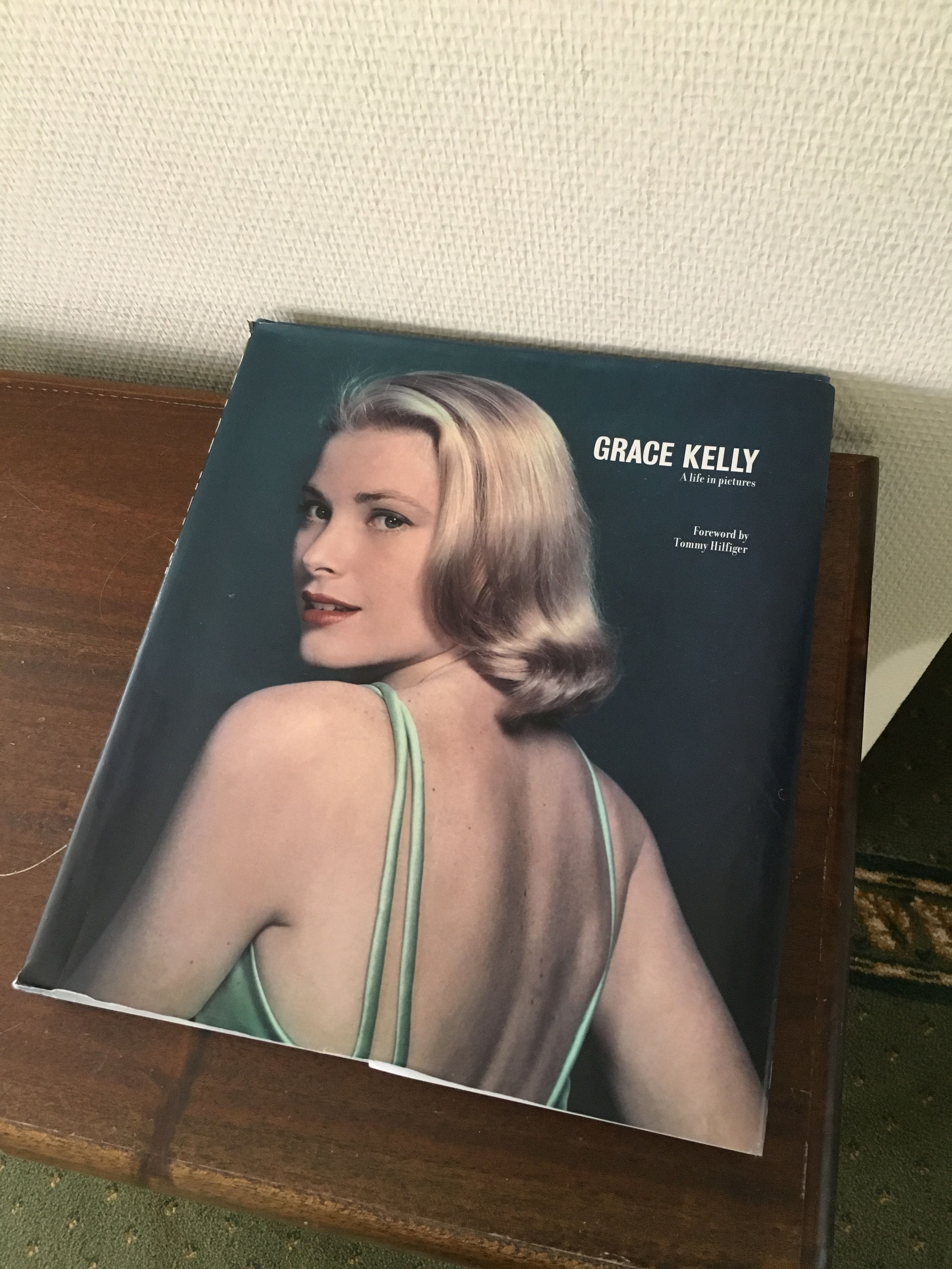 suite | desk, free wifi, bed sheets, wheelchair access