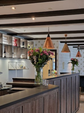 Bar (in der Unterkunft)