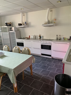 Comfort-Apartment | Eigene Küche | Küchenrolle