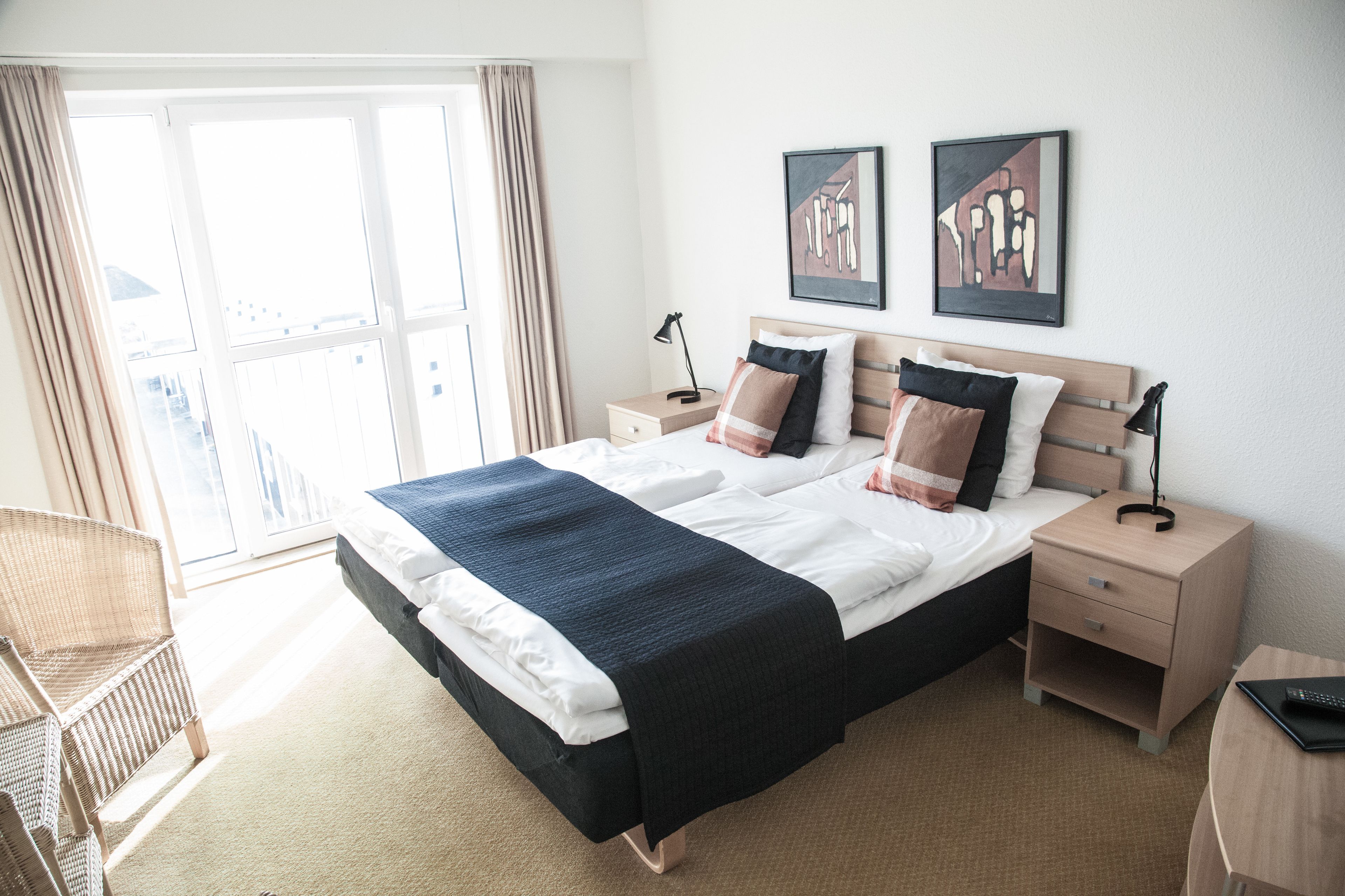 comfort room, bay view | premium bedding, iron/ironing board, free wifi, bed sheets