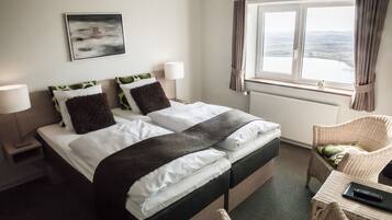 Ropa de cama de alta calidad y tabla de planchar con plancha